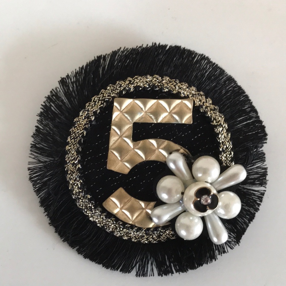 Chanel Number 5 Black brooch with pearl accent